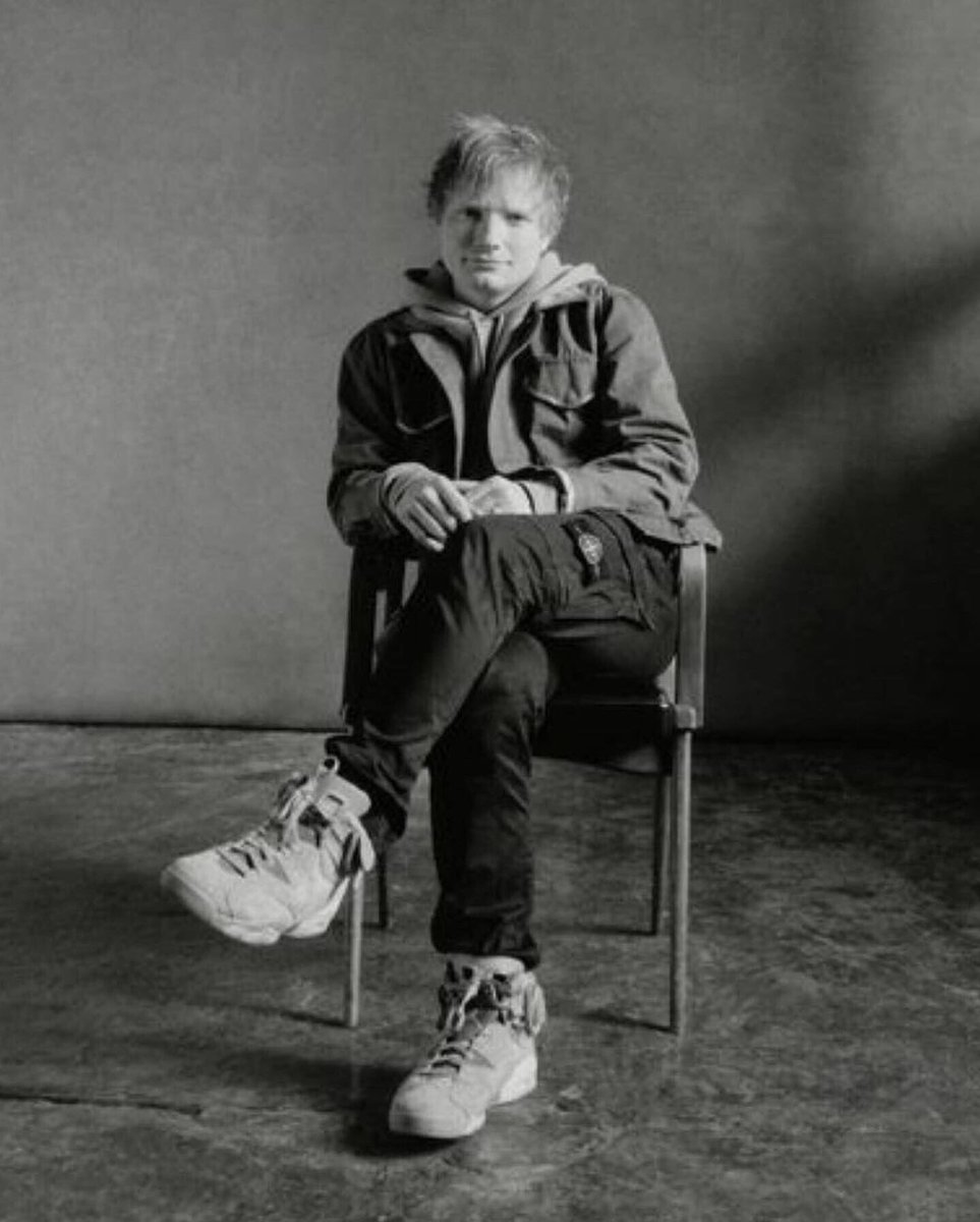 purpleamma1's tweet photo. Pics of Ed from the Spotify shoot by @peterfranklynbanks on instagram 
#EdSheeran 🖤🖤 https://t.co/PmCPgfabZS