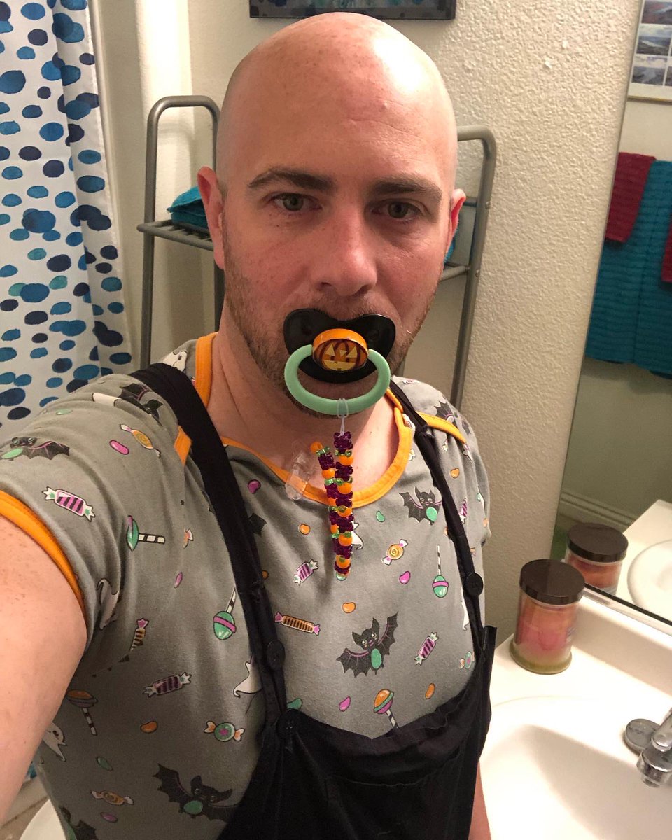 Hisdiaperness's tweet photo. My Halloween outfit for the night love my Jack-O-Lantern pacifier! https://t.co/9K7fffSwMS