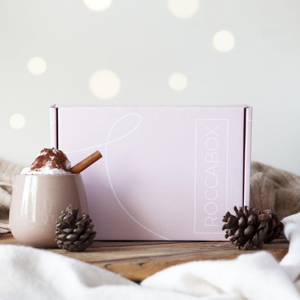 Roccaboxuk's tweet photo. 🤍 Rest, Relax &amp; Reset 🤍 November is the perfect opportunity to press the reset button. Our team of beauty experts have put together an edit that will enhance your stay-at-home time. Worth over £147! https://t.co/vBwx1ItWiL 
⁠
#Roccabox #Roccababe #BeautyBox #Beauty https://t.co/MC5tveZKBD