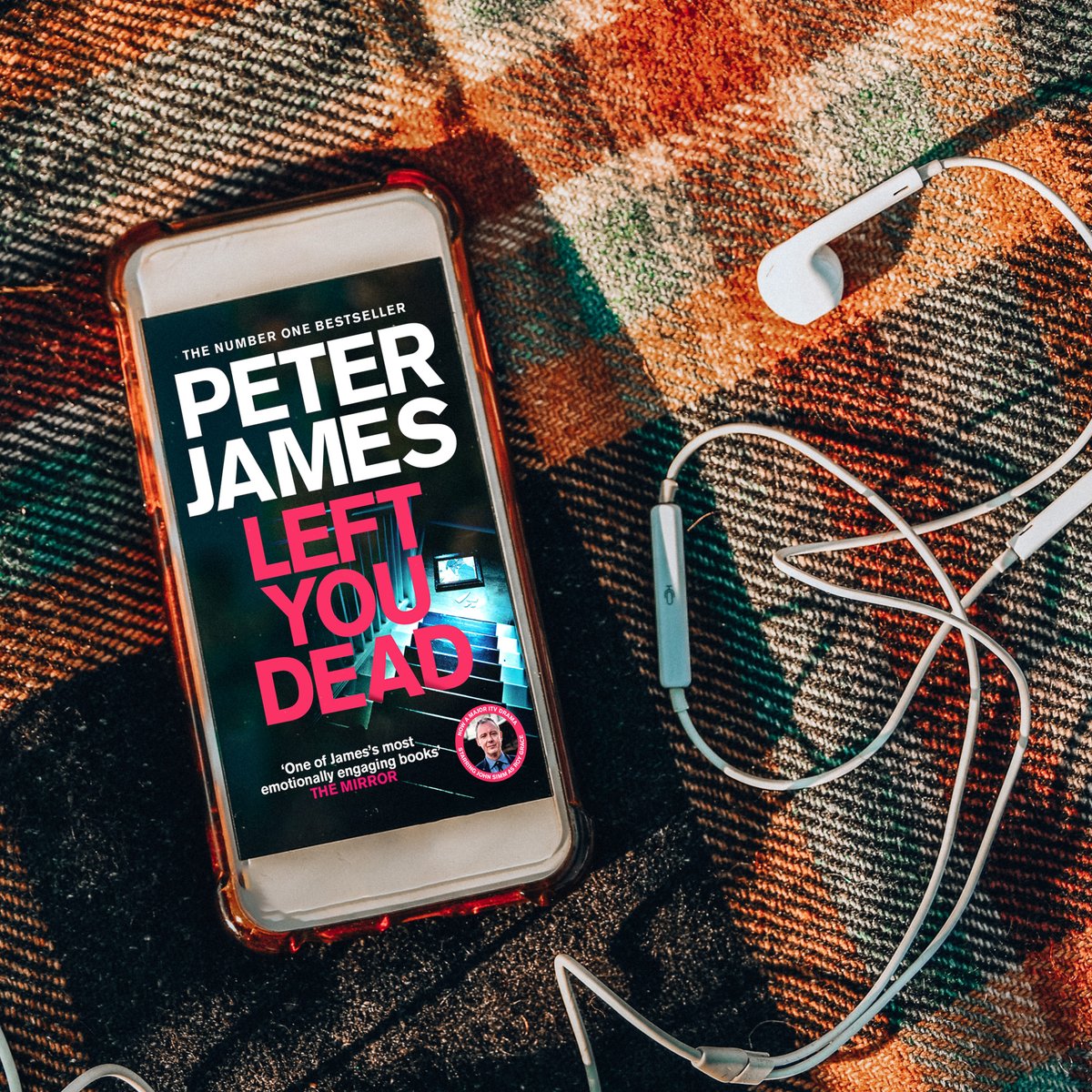 peterjamesuk's tweet photo. Last month the paperback version of my book #LeftYouDead was published – one of #RoyGrace’s most mysterious cases to date.
You can get a copy here> https://t.co/71Z3wrRAQP https://t.co/7uXDy6MmGN