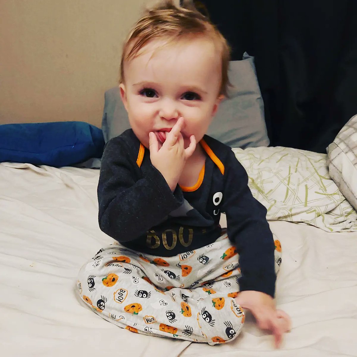 projectlumino's tweet photo. Happy Halloween from my lil pumpkins ❤🎃🎃❤
Yesterday we found out Rio will be having a little sister!!!! 😍😍😍😍 She is all well and we are thrilled 🥰 @windowtothewomb
#baby #halloween #18weeks #ultrasound #4dscan #pregnant https://t.co/Ndqs1j1Rt3