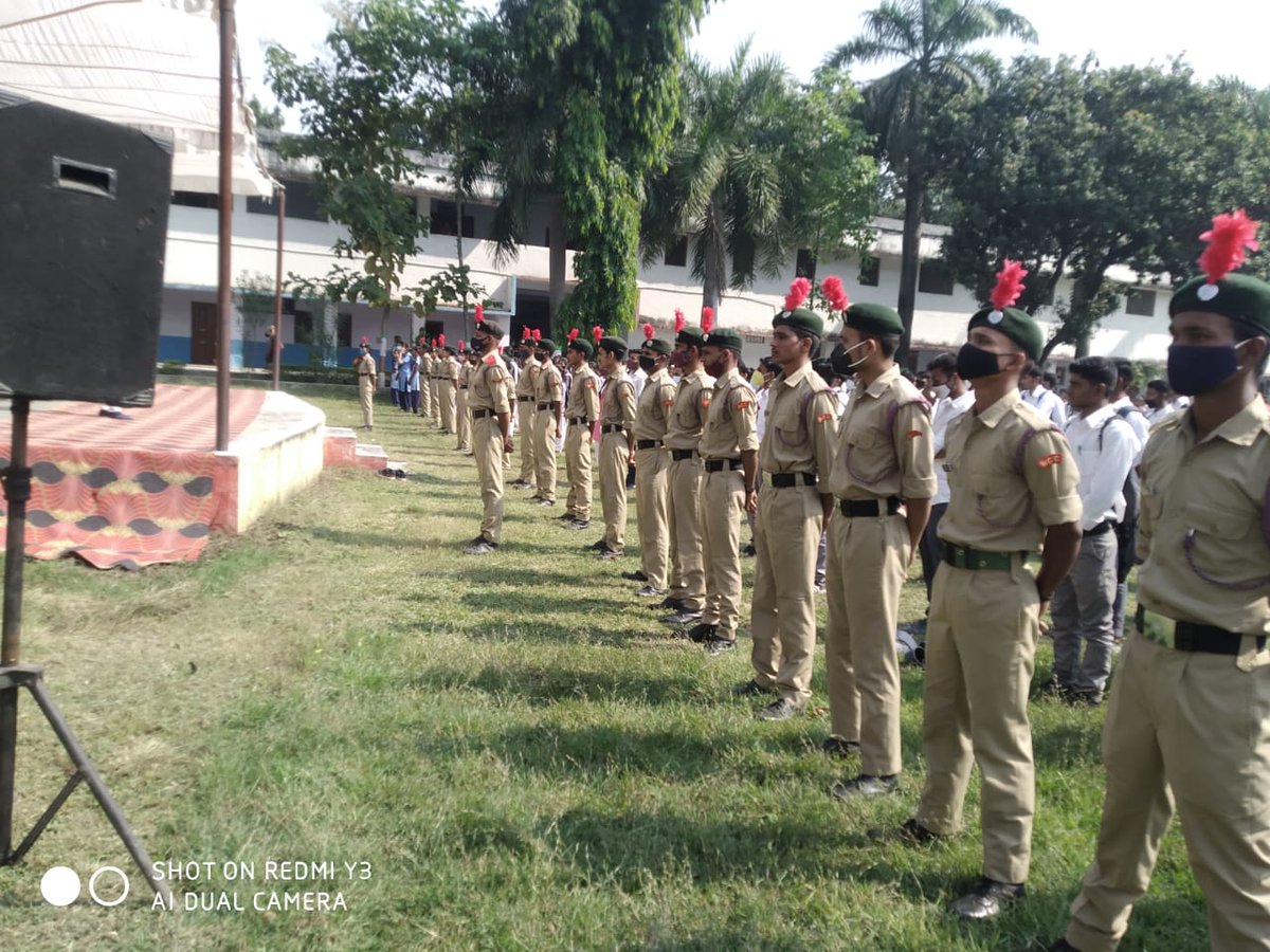 PushyamitraMis3's tweet photo. Cdts of 48UP Bn NCC organized an oath ceremony at SLBSDC and pledged to run this drive of "मतदाता जागरूकता अभियान" throughout the district @ECISVEEP
@myogioffice @dmgonda2 @CdoGonda @IPS_SantoshM @PrateekBhushan @KVSinghMPGonda @varshasingh456 @HQ_DG_NCC @NCCDteUP @sunitsingh107 https://t.co/gS0BdlHUQR