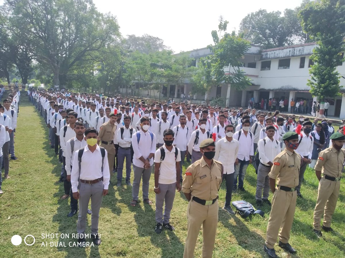PushyamitraMis3's tweet photo. Cdts of 48UP Bn NCC organized an oath ceremony at SLBSDC and pledged to run this drive of "मतदाता जागरूकता अभियान" throughout the district @ECISVEEP
@myogioffice @dmgonda2 @CdoGonda @IPS_SantoshM @PrateekBhushan @KVSinghMPGonda @varshasingh456 @HQ_DG_NCC @NCCDteUP @sunitsingh107 https://t.co/gS0BdlHUQR