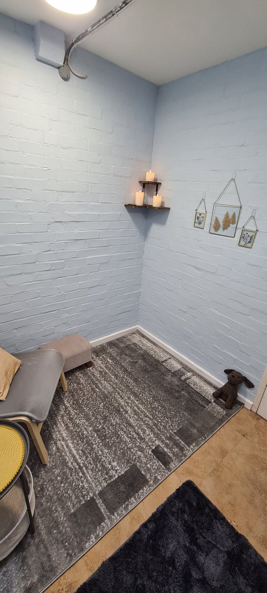 ElizabethSelby's tweet photo. #wellbeing wellbeing space for staff to have time out and reflect. #ReflectionOfYou https://t.co/qBXRQcUkE8