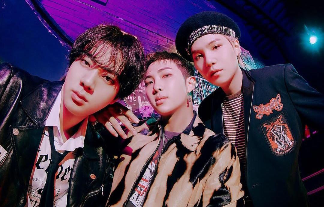 MedhaSunil2's tweet photo. I just voted for BTS for ARTIST OF THE YEAR at the #AMAs! You can also vote by searching AMAs on TikTok.
#ArtistOfTheYear @BTS_twt https://t.co/JqTNZKaqkS