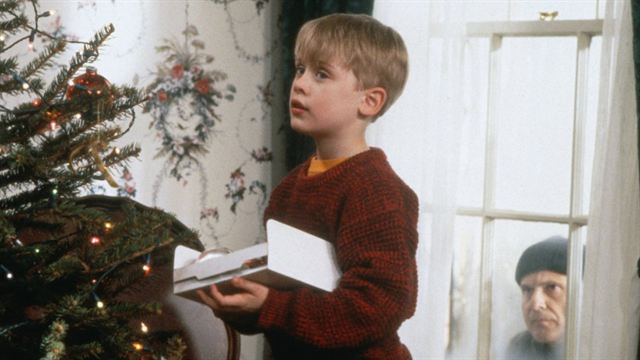 SeriesUpdateFR's tweet photo. Novembre est arrivé, la saison des films de Noël a officiellement commencé.🎄 https://t.co/BGYRCABVha