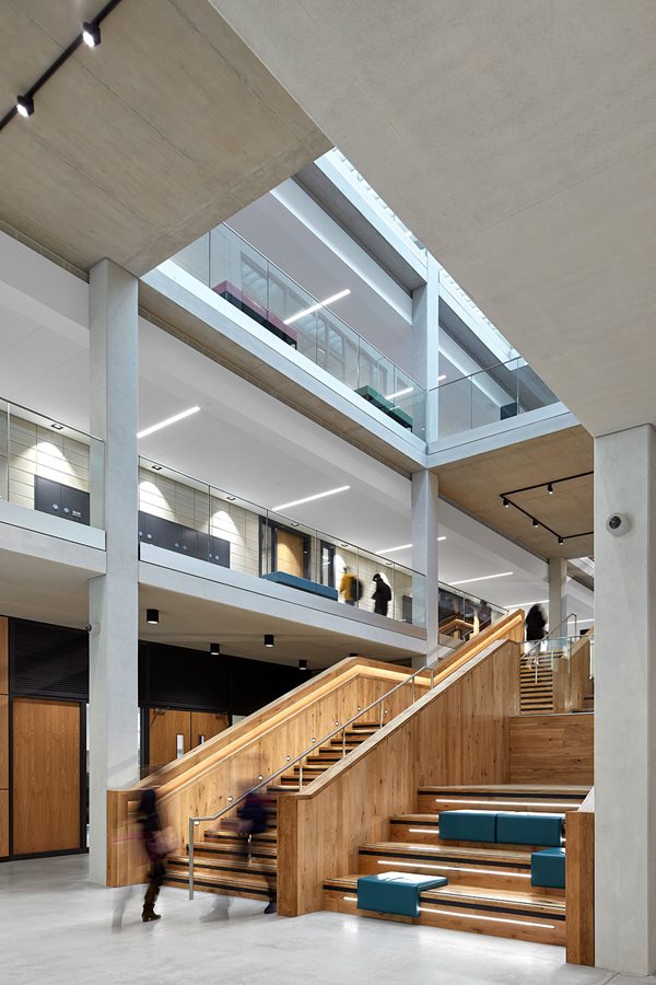 concretecentre's tweet photo. In #CQAutumn, online now: @GlennHowells shows the versatility of a repeating structural grid, with a building designed to adapt to @UCBofficial’s ever-changing needs https://t.co/Liv9Z8YO9h https://t.co/jGE1tk4z9n