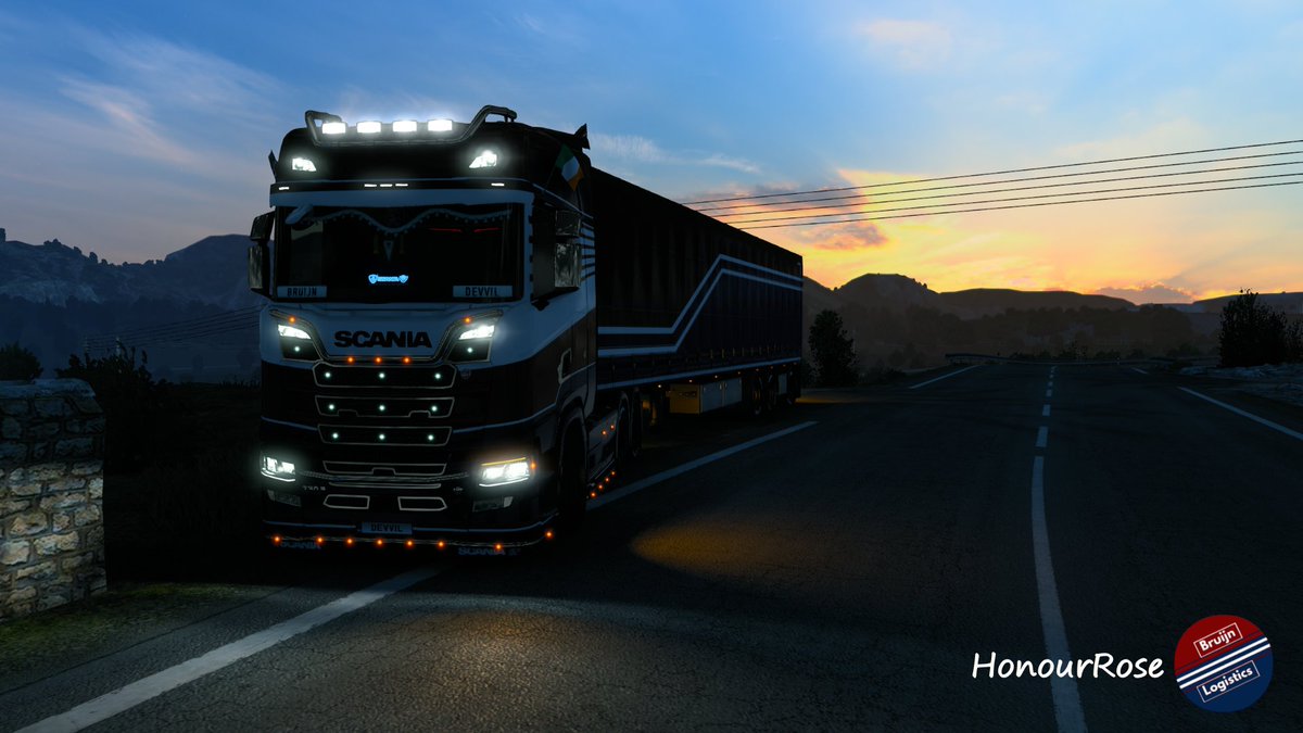 BruijnLogistics's tweet photo. 📸 | Staff Picture of the Month winners!

Thanks to all of our Staff that have entered this month.

1st Place - Mr. sDev
2nd Place - Cats
3rd Place - HonourRose

@TruckersMP https://t.co/2PFeWhDIk1