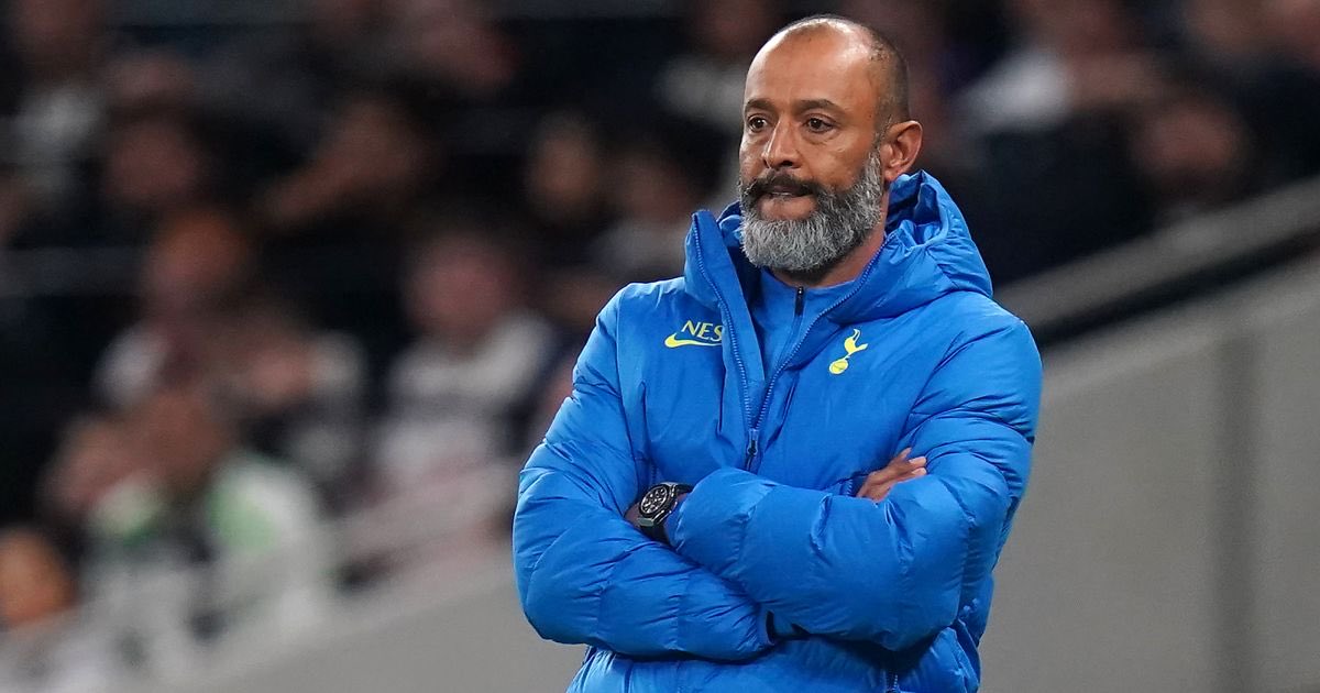 FootyinPidgin's tweet photo. BREAKING TORI: Tottenham don sack their coach Nuno Espirito Santo. Reports dey say their board dey in talks with Conte to replace am https://t.co/ReZMA5NZPE