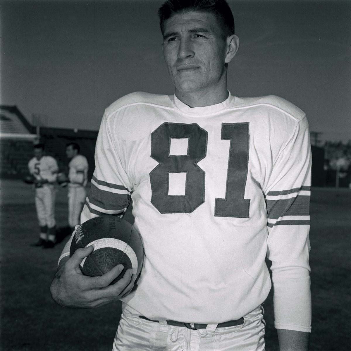 NFLonCBS's tweet photo. Ja'Marr Chase has the second most Rec Yards (786) in NFL history for a player over his first 8 career games.

Shouts to HARLON HILL who had 802.

We don't talk nearly enough about how 😤😤😤 Harlon Hill was in 1954. https://t.co/wuSLYes1Oo