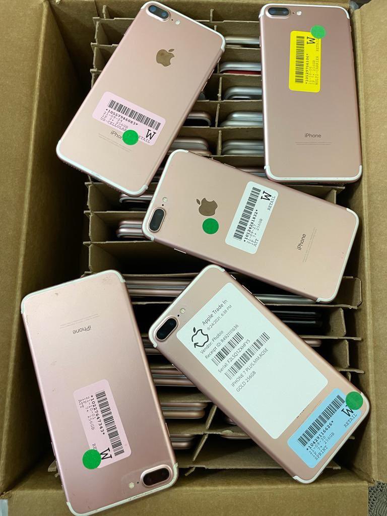 EBOGAD3's tweet photo. Cool prices just dm me for your apple iPhone and any products… 0249210336… Swapping is allowed…! NO HIDDEN FAULTS ❌ https://t.co/RToDJnhAON