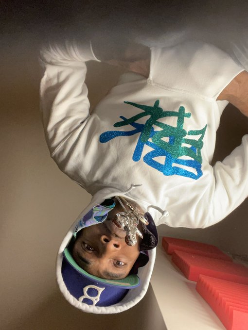 BigFuck you Upside down with it 🤷🏽&zwj;♂️ https://t.co/uHX7OVYake