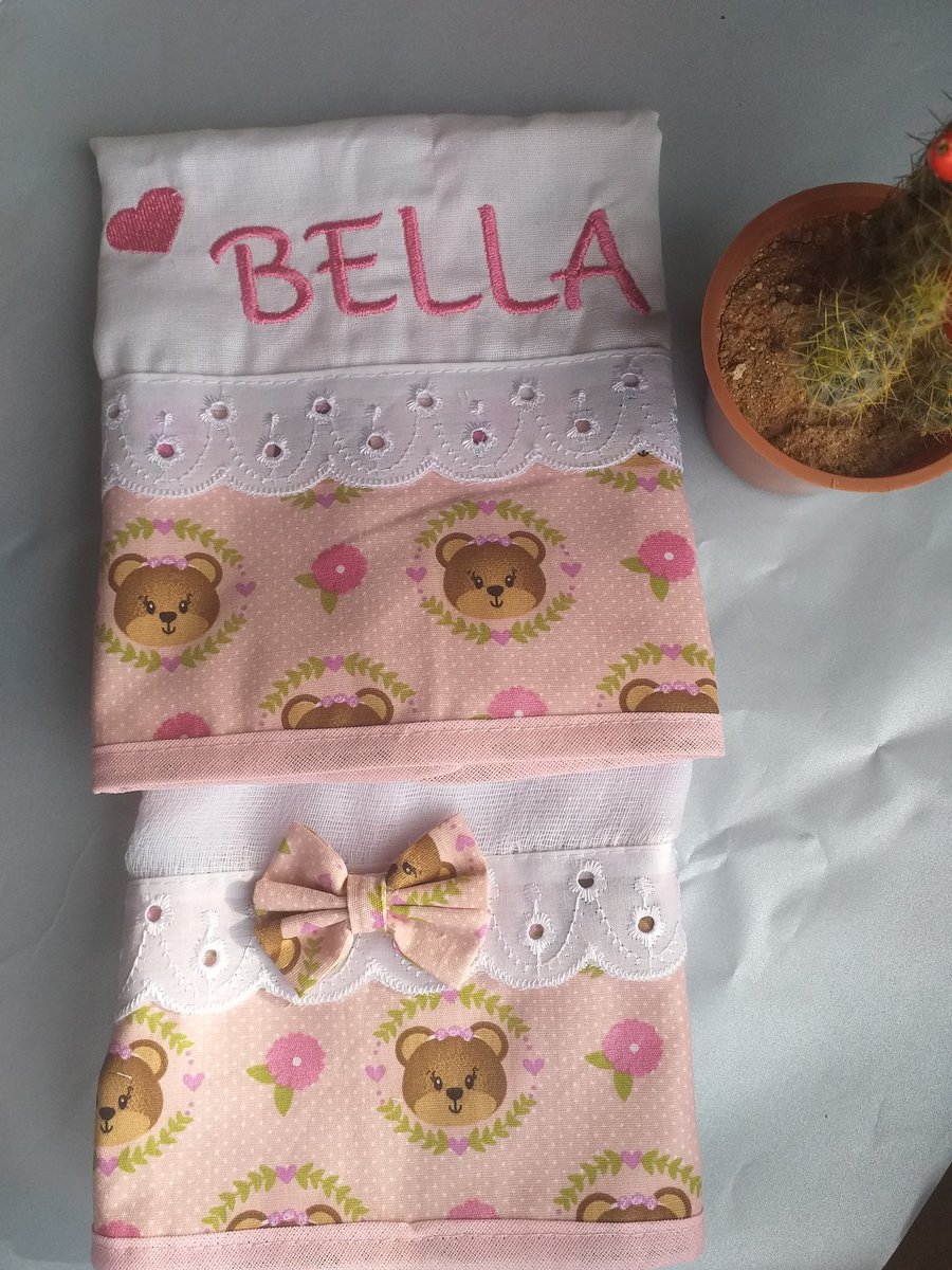 IngridS43282940's tweet photo. Lindos Panos de boca peças indispensáveis no enxoval dos bebês , e personalizados ficam um encantos ,deixe o enxoval do seu bebê a cara dele uma fofura .
#comunidadealineelter 
#personalizado 
#mamaes https://t.co/5wdPpWx2Ty