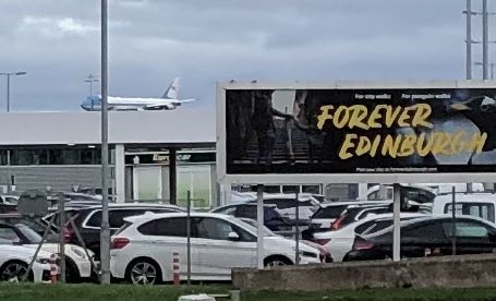 Godden78's tweet photo. @POTUS arriving @EDI_Airport @BBCScotlandNews https://t.co/hU3T89YZtr