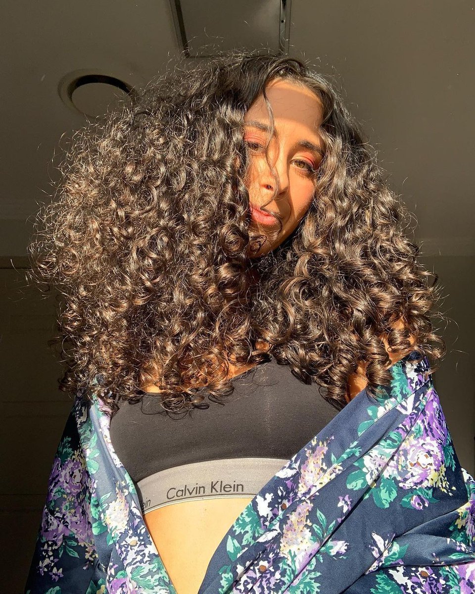 The best thing about curly hair is showing it off.
📸: Via beautybyleisha

#curlybeauty #love #cgm