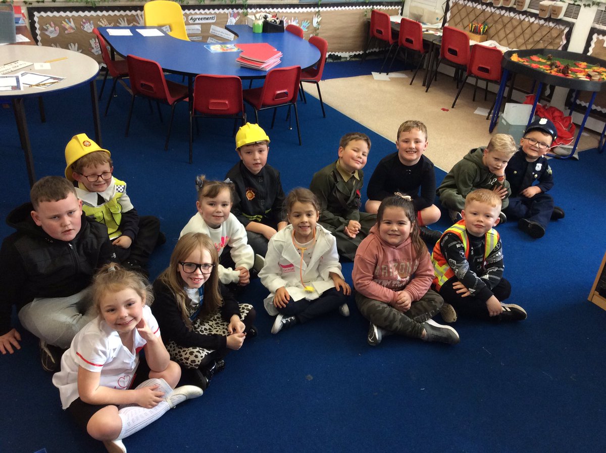 Dosbarth Cardiff City tweet media