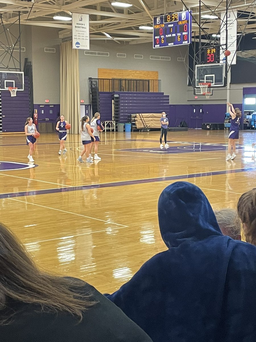 laurenflatt13's tweet photo. Thank you @NickDiPillo and @kaitlewis3 for a great clinic/weekend and for showing me what the amazing program at Scranton is all about! https://t.co/h04xISiSQq