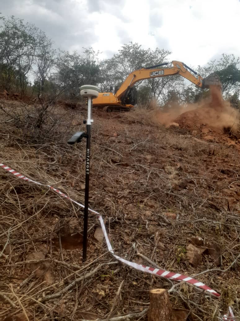 TechnoSpatial's tweet photo. The "invisible" professional who's arguably the most underrated. Tends to arrive on-site before anyone else starts setting up camp and packs up to leave before any visible development marks are seen.... That's the Surveyor's life for you! 😀 #SpatialTalk https://t.co/XFR6gYqP2D