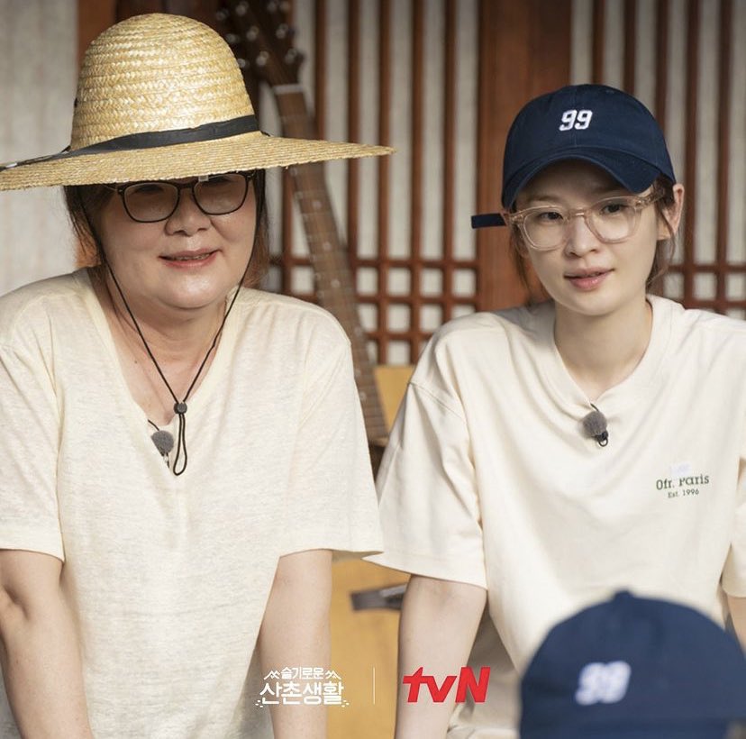 Ringringies_INA's tweet photo. Mido ring w/ Kim Haesook 👩👧
#JeonMido #Midoring #Midoring_ina #Midonation #Midonation_ina #WiseMountainVillageLife #ThreeMealsADayDoctors https://t.co/H0EvMEbg2g