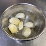 にんにくの皮むきに苦戦するという人は必見!にんにくの皮をむきやすくする方法!