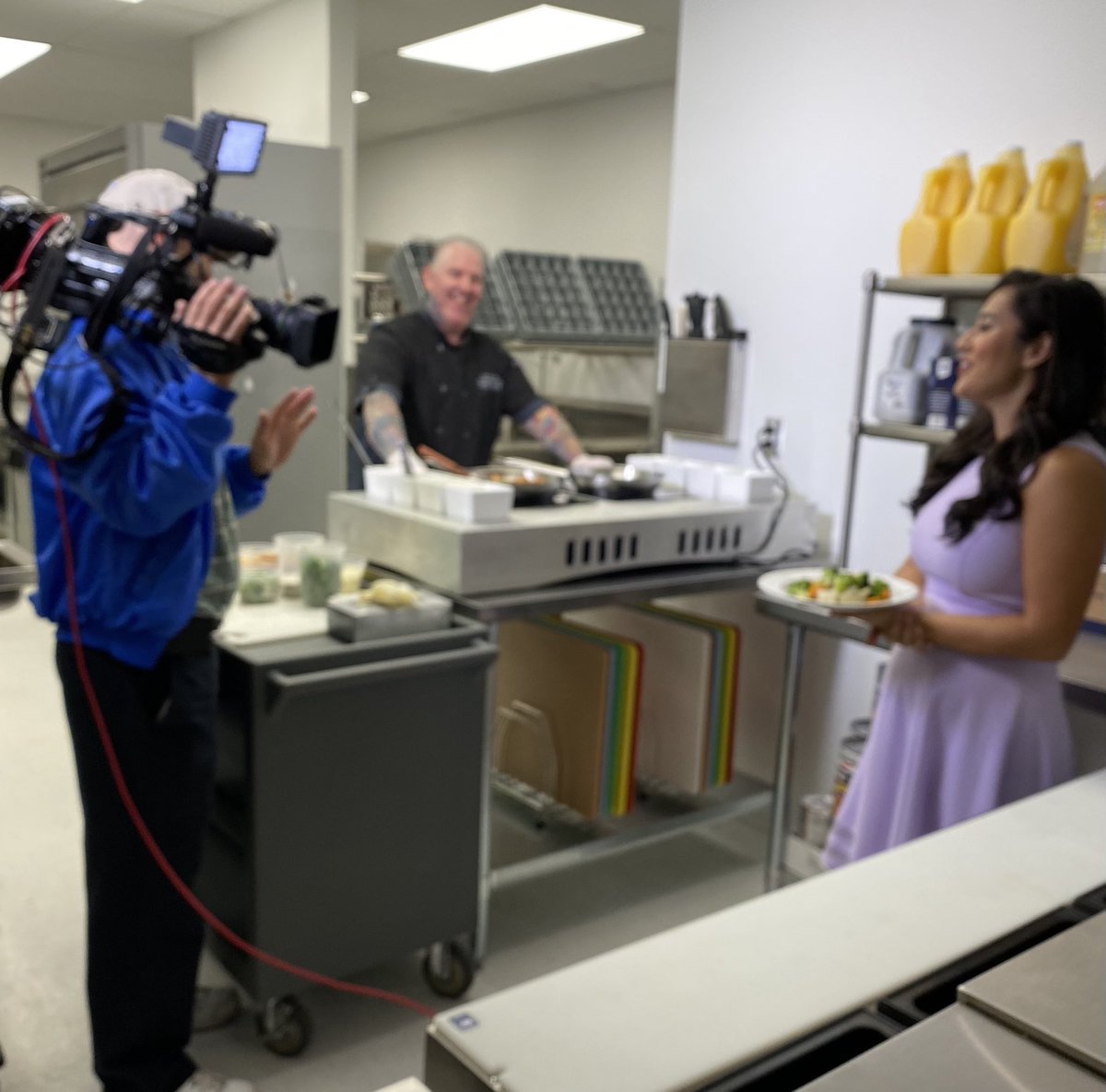 ShannonOliviero's tweet photo. LIVE with @WFLA @TampaHoy and @WFLABrianda at @FeedingTampaBay’s THIRD #TrinityCafe dishing dignity with Chef Daniel! #FeedIngPinellas https://t.co/aLpBe9pd8N