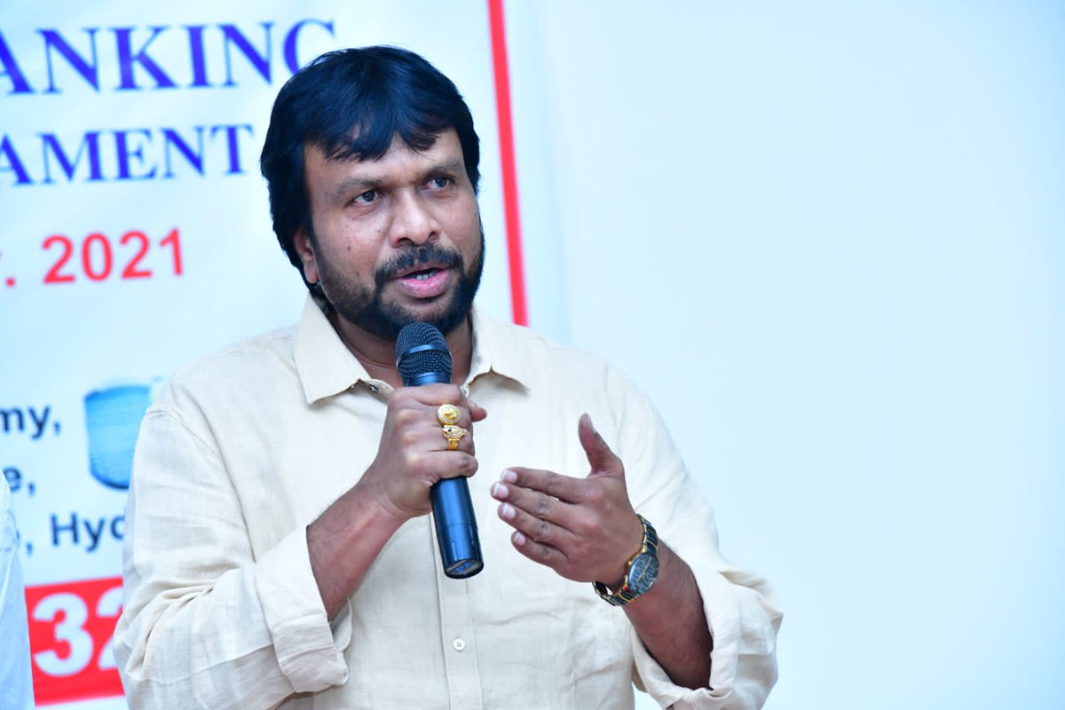 USrinivasGupta's tweet photo. ఈరోజు హైదరాబాద్ లోని నాగోల్, బండ్లగూడలో ఉన్న వి-స్పోర్ట్స్ అకాడమీలో జరిగిన TSTA State Ranking Tennis Tournament- 2021 అవార్డుల ప్రదానోత్సవం కార్యక్రమంలో పాల్గొని అండర్-10,అండర్-12,అండర్-14 బాయ్స్ అండ్ గర్ల్స్ విన్నర్స్ అండ్ రన్నర్స్..కి అవార్డులు అందజేయడం జరిగింది. https://t.co/dM8ySqZsO6