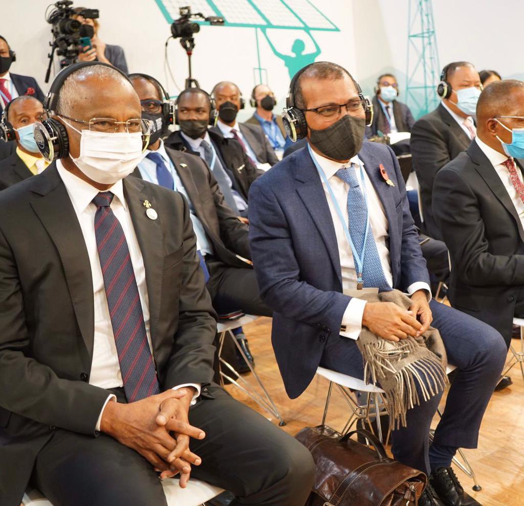 presidencymv's tweet photo. President @ibusolih along with Speaker, President @MohamedNasheed and Minister @anuahsa attended CVF Commonwealth high-level panel discussion on climate prosperity collaboration #COP26 #TogetherForOurPlanet 
#MaldivesAtCOP26 https://t.co/Lq3gxs87RV