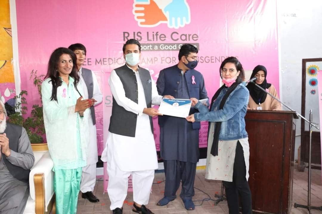 Rjslifecare's tweet photo. Transgenders medical camp @Rjslifecare at Bari Imam Islamabad graced by Chief Guest Honorable Mr.@hamzashafqaat @dcislamabad &amp; distributed giveaways in the participants. Served more than 350 people with Free Laser treatment, Medicine &amp; Diagnostic Tests    
#equityfortransgenders https://t.co/j8KSy3FWbU