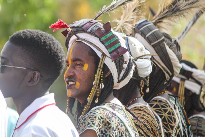 ibhkarim's tweet photo. #Culture #Niger
Si on était pas à la #CureSalée et au #WorssoGuerewol , une partie de l'âme de ces fêtes nous a retrouvée à #Niamey, et j'ai saisi l'occasion de 📸 au #RayonsDAfrique ce samedi. https://t.co/eoA8mzA9xr