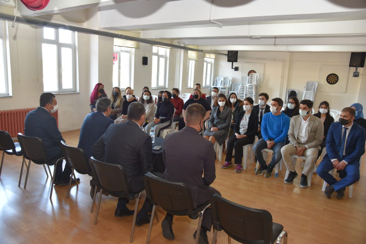SaraylarM's tweet photo. Sayın İl Milli Eğitim Müdürümüze ziyaretleri için şükranlarımızı sunarız. https://t.co/aYHTyLKiFc