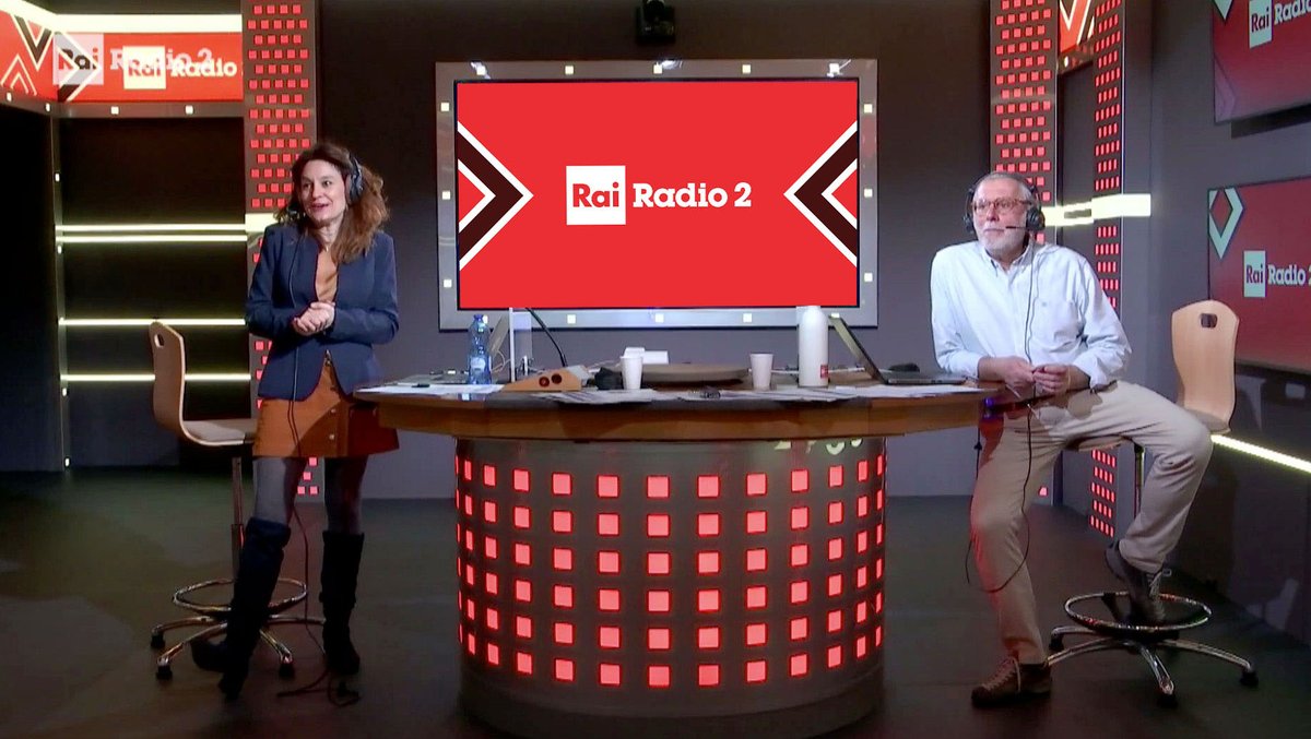 caterpillarrai's tweet photo. Caterpillar vi aspetta in diretta anche oggi primo novembre alle 18 sempre su @RaiRadio2. https://t.co/GoXsVAnWVV
