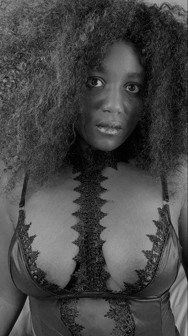 Ce qui fonde toute relation de pouvoir, c'est l'inatteignable possibilit&eacute; que l'une des personnes puisse