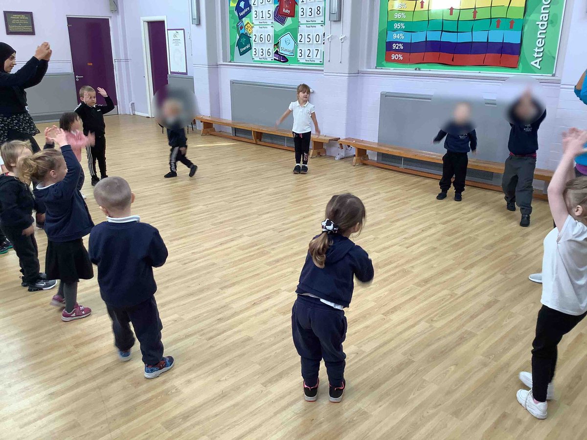 We have really enjoyed Bollywood dancing with @AspireDanceBham 
The children have tried really hard and had a fantastic time. 
#EYFS #EarlyYears #bollywooddancing