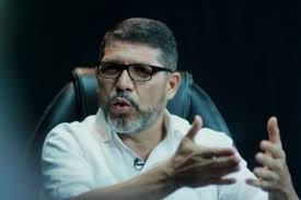 DiarioLaGaceta's tweet photo. El exalcalde de #SanMarcos, #FidelFuentes se desligó del #FMLN el pasado 30 de octubre poniendo fin a 33 años de militancia. https://t.co/2rBDuBKjh9