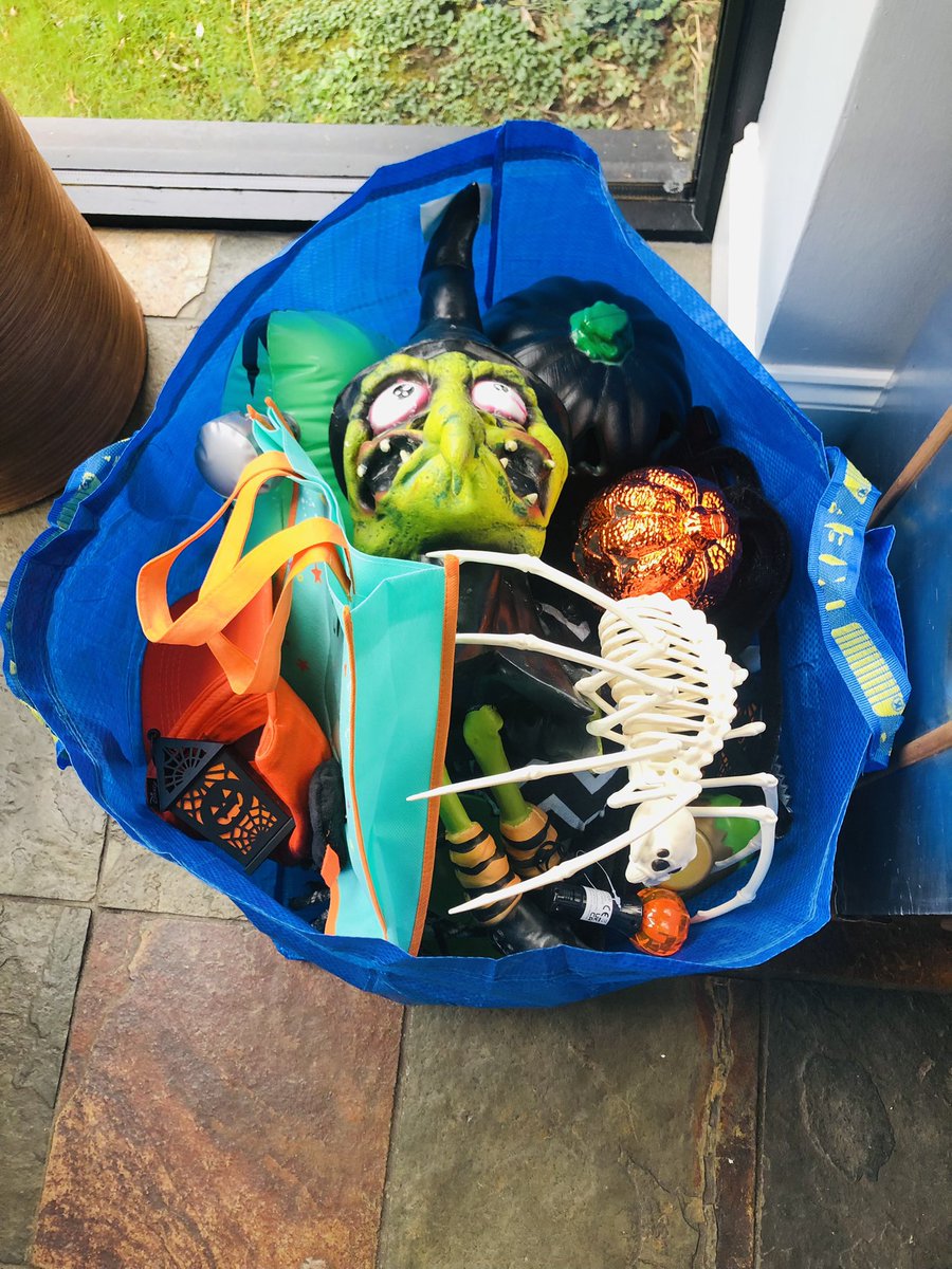 BornAnxious2018's tweet photo. We love to decorate with Halloween sensory items but also itโs instantly calmer when it all goes away #calmmonday #bornanxious https://t.co/3RafKeqRG9