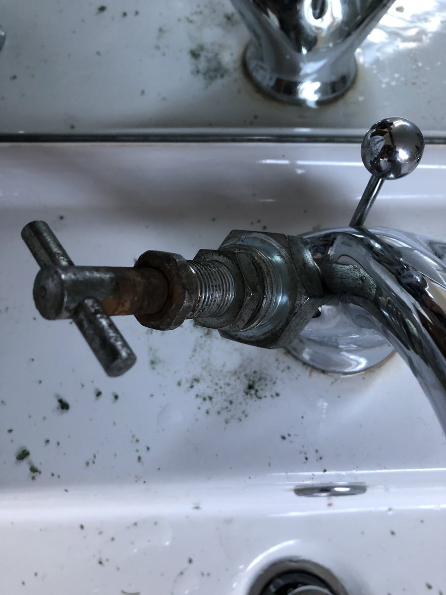 aohereng's tweet photo. Old school #repairculture #respectrepair https://t.co/7dDbam08q7