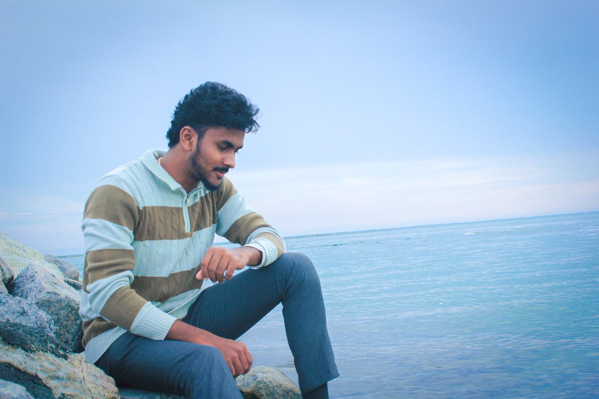 EVM_LACHU's tweet photo. It's a new day and a new month, you can achieve anything you put your mind to as long as you believe in your abilities! ☺️🤞👍
#evm_lachu #RandomPics #SriLanka #tamil #Poonagary https://t.co/Aek0pNdg9n