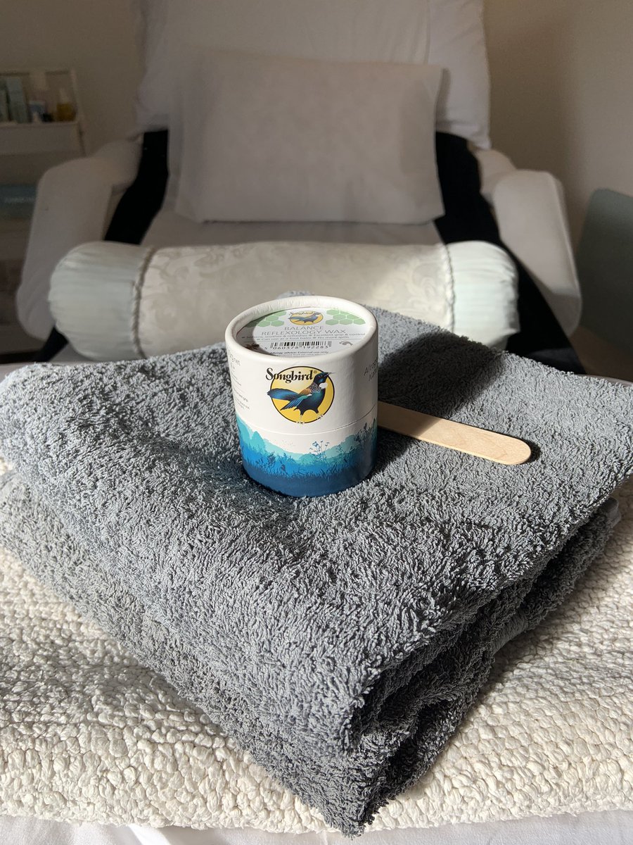 derryn_morton's tweet photo. A perfect start to the week!
#reflexology
#timeforyou
#mentalhealth
#bodyandsoul
#andrejuvenate
#bestjobintheworld
💖 https://t.co/OlAiPB7vly