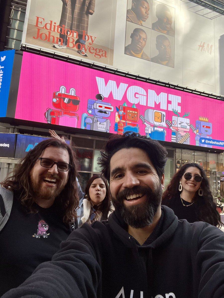 pablostanley's tweet photo. Probably nothing. 
@robotosNFT in Times Square 🎉 https://t.co/zJ0caUV8ZQ