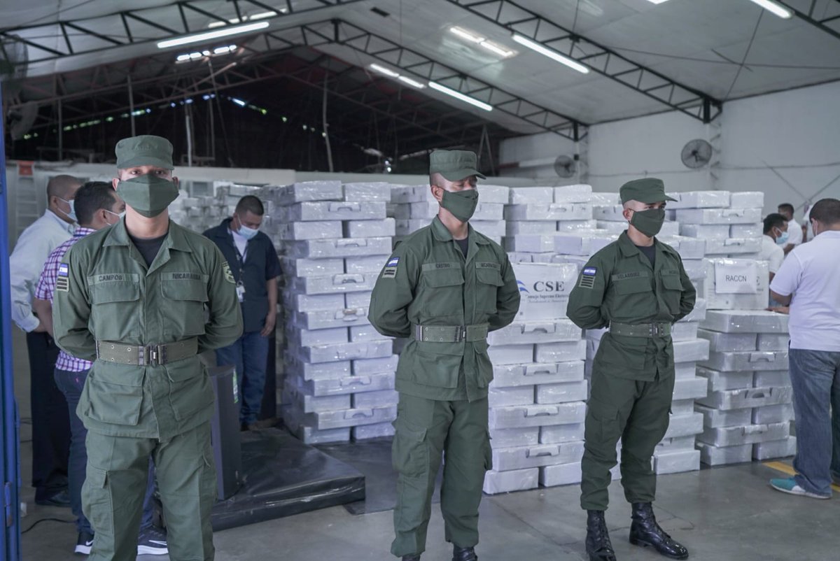 jpmasespanol's tweet photo. #Nicaragua | El Consejo Supremo Electoral (CSE) de Nicaragua, concluyó este 01 de noviembre, la elaboración de las Maletas Electorales, las que serán trasladadas a los 3,106 Centros de Votación (CV), habilitados para las Elecciones Generales del próximo 07 de noviembre del 2021. https://t.co/vhuwESawgC