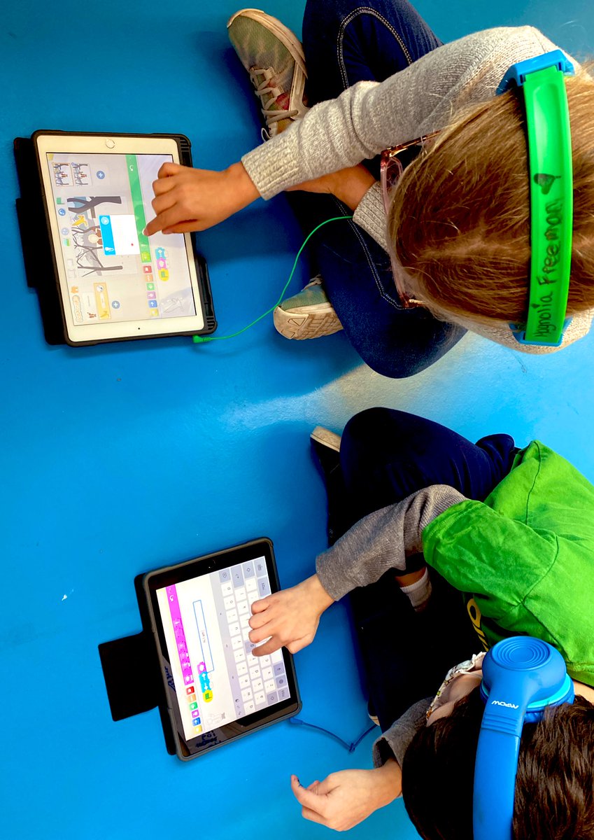BBISlearning's tweet photo. G2 used @scratch to code a scene about the different seasons for their ‘Earth’s Patterns’ Unit of Inquiry. Learning #ComputionalThinking and #Debugging whilst focusing on visual storytelling! #edtech #creativity #criticalthinking @BBISofficial @butcher74 @tokende @aishakrist https://t.co/l2OVoj8CAw