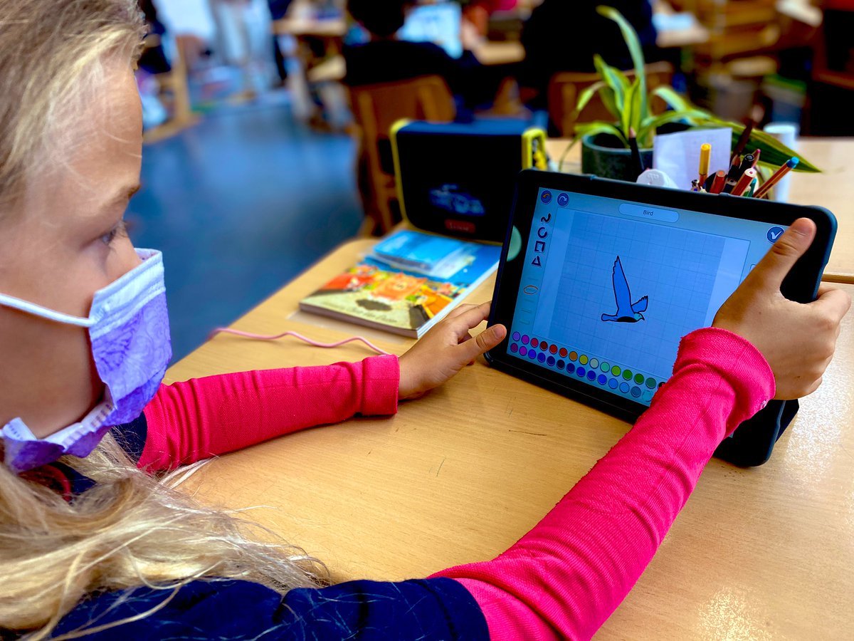 BBISlearning's tweet photo. G2 used @scratch to code a scene about the different seasons for their ‘Earth’s Patterns’ Unit of Inquiry. Learning #ComputionalThinking and #Debugging whilst focusing on visual storytelling! #edtech #creativity #criticalthinking @BBISofficial @butcher74 @tokende @aishakrist https://t.co/l2OVoj8CAw