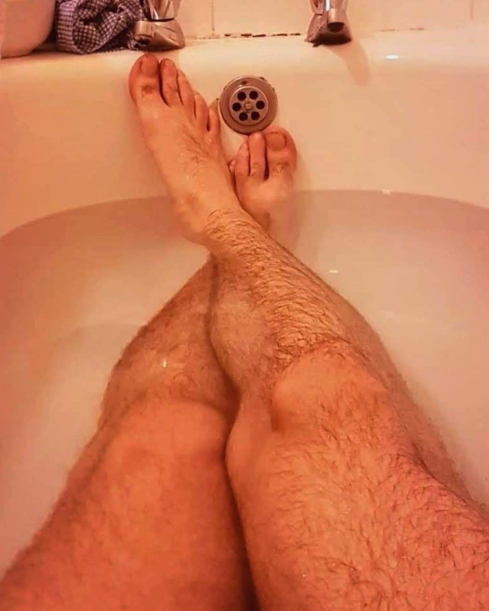 GuysOnlyFeet's tweet photo. I've been in need of a good soak in the tub! 🛀 #mensfeet #hairylegs 

.

.

.

.

.

.

#guysfeetfetish #malefootlover #guysfeet #footfetısh #wetfeet #gayfeet #bifeet #footlovers #mansfeet #guysfootfetish #loveguys #bathtub #gayfootworship https://t.co/3iIzId4hvP
