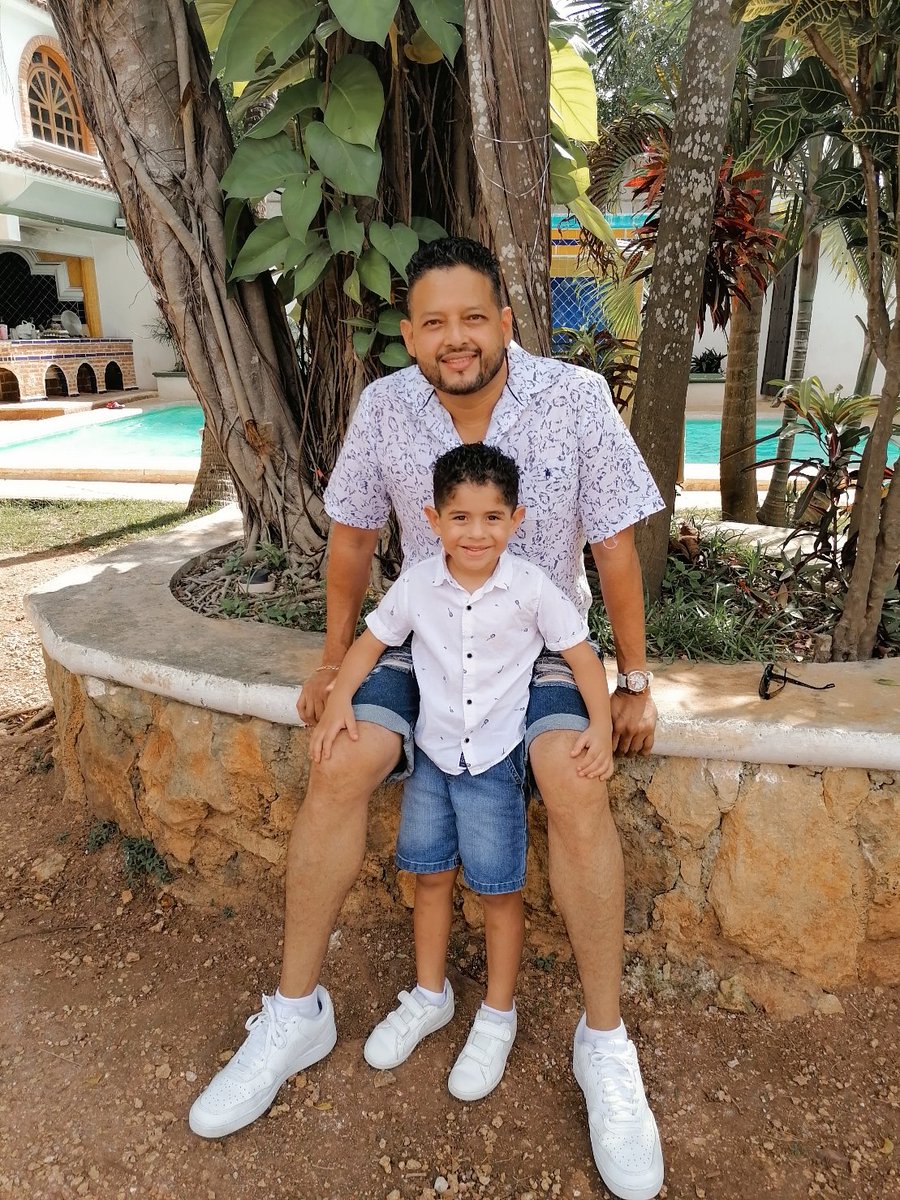 AlexLunaLopez's tweet photo. Recibiendo noviembre con mi chiquitín, ser padre es un regalo maravilloso. https://t.co/Ms3Luc34lD