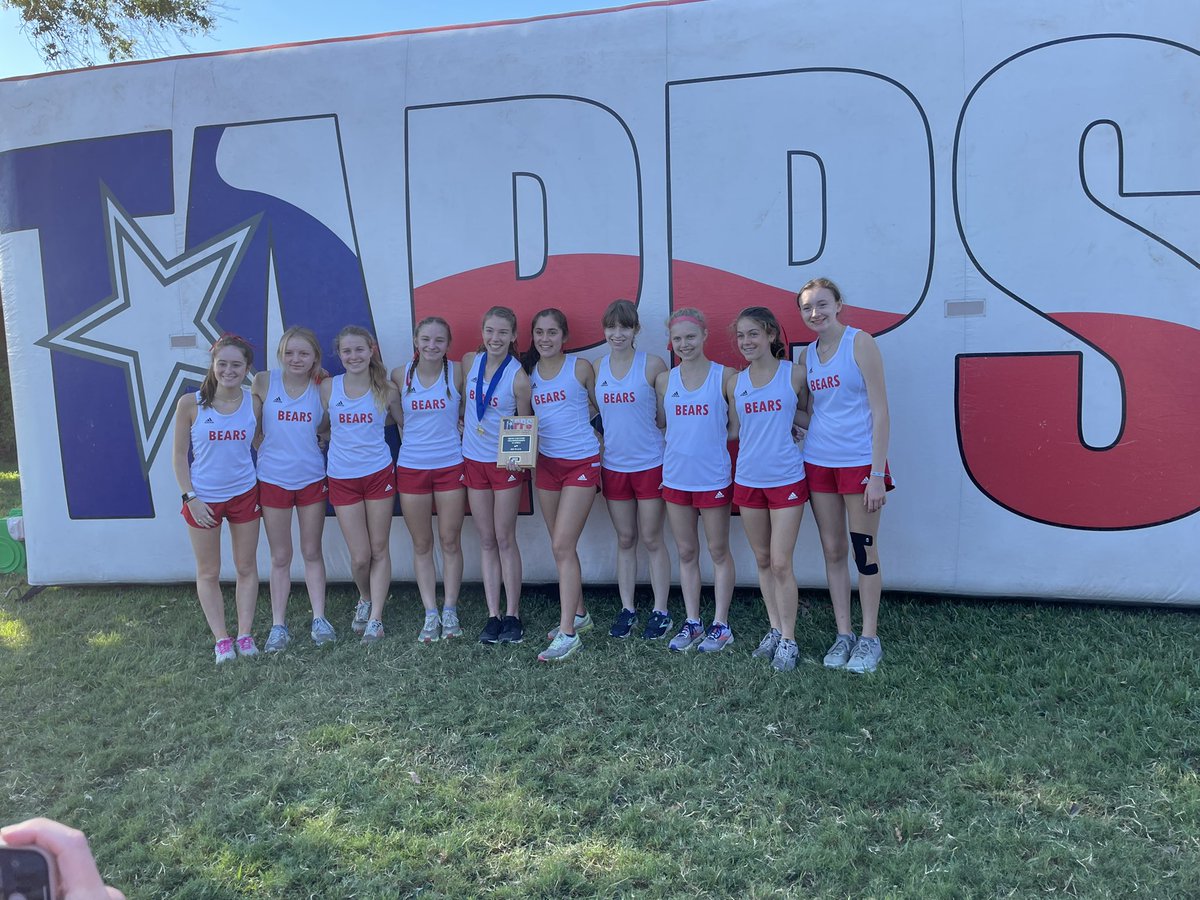 Congratulations to the UA Running Bears for the 3rd place team victory at the TAPPS 6A state cross country meet! #gobears #trophiesyall #uaxc #ualive
