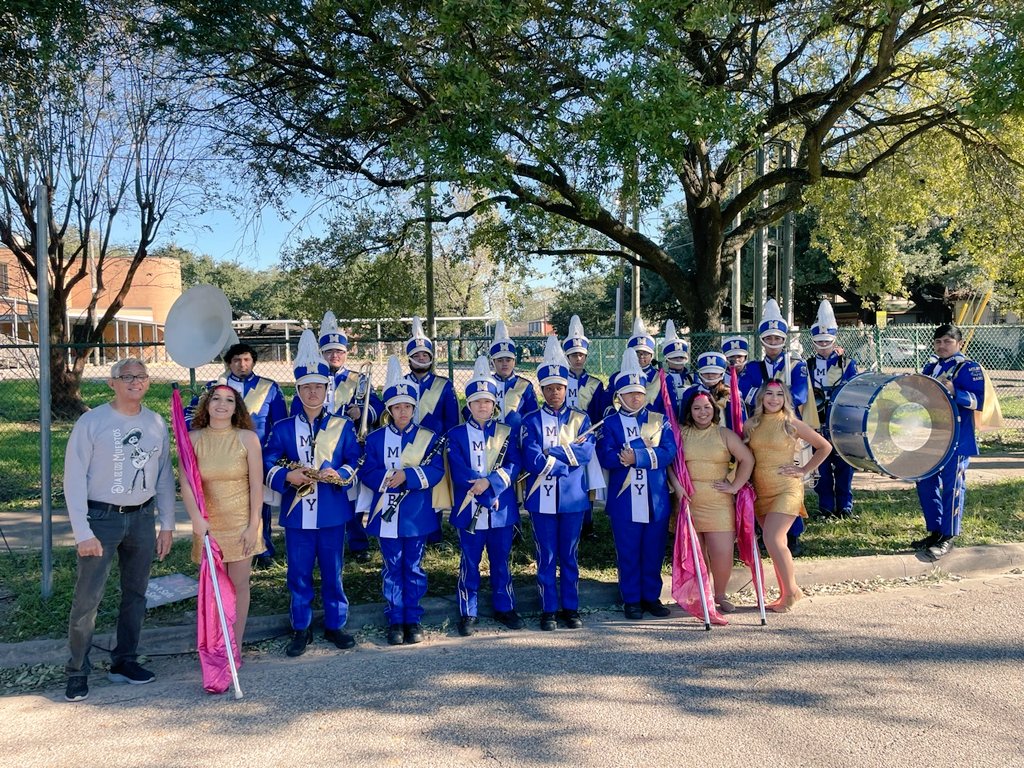 Pics #MMTB from past Saturdays Di De Los Muertos parade!! P.S. Thanks for the mini battle <a href="/SFA_SonicBoom/">Keavon Runnels</a>
