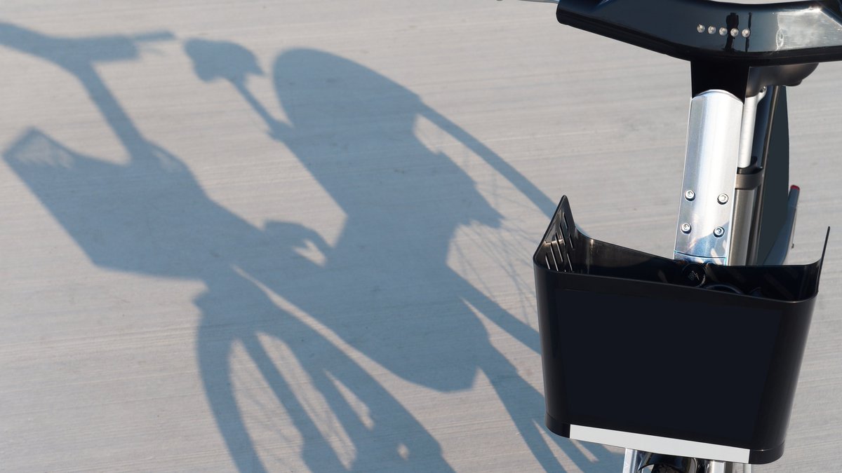 Take a look at the bike screen!👀 It provides a lot of information about your ride, such as your remaining time, battery life, speed, and more. #Biketrip