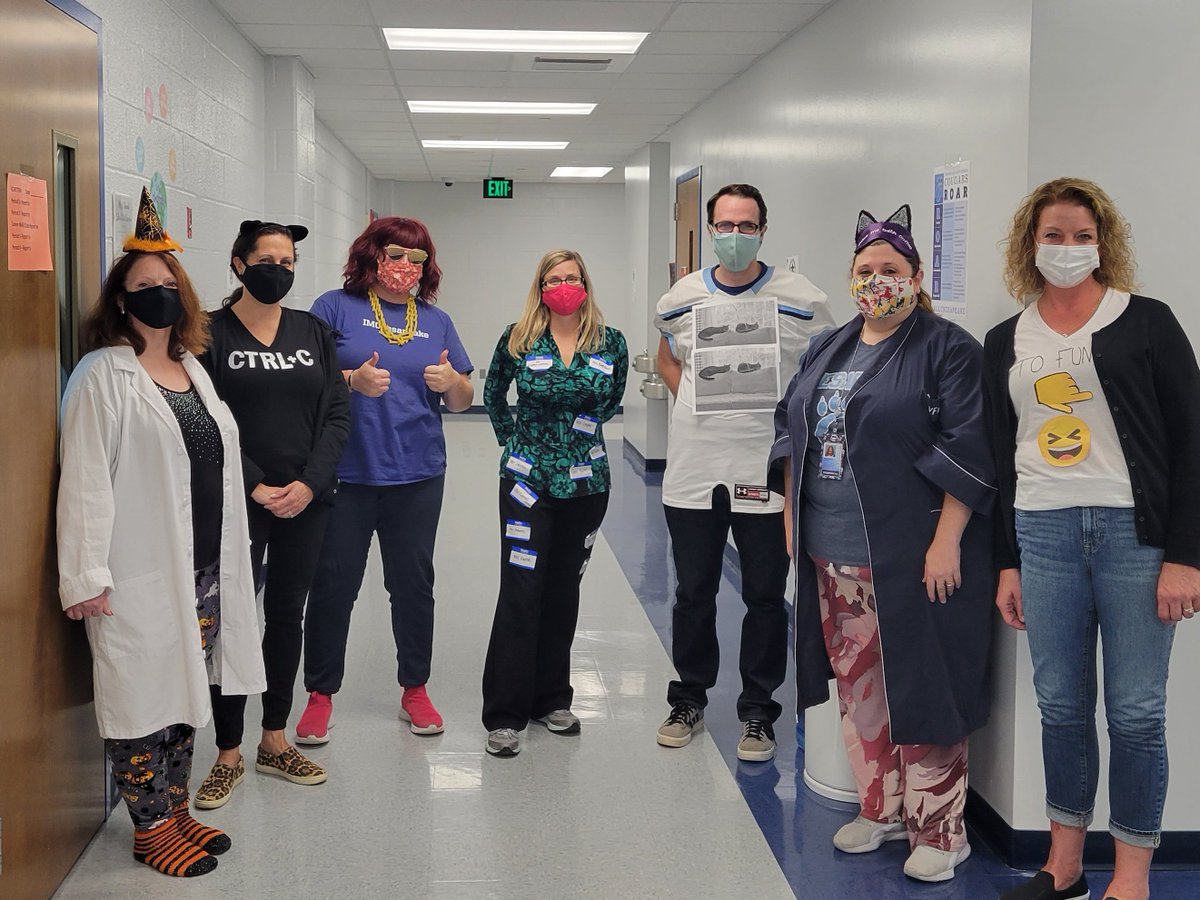 Monday Pun-day! English teachers and our favorite "copycats" show off their CHS costume spirit! <a href="/IMChesapeakeHS/">Chesapeake High School</a> #cougarpride