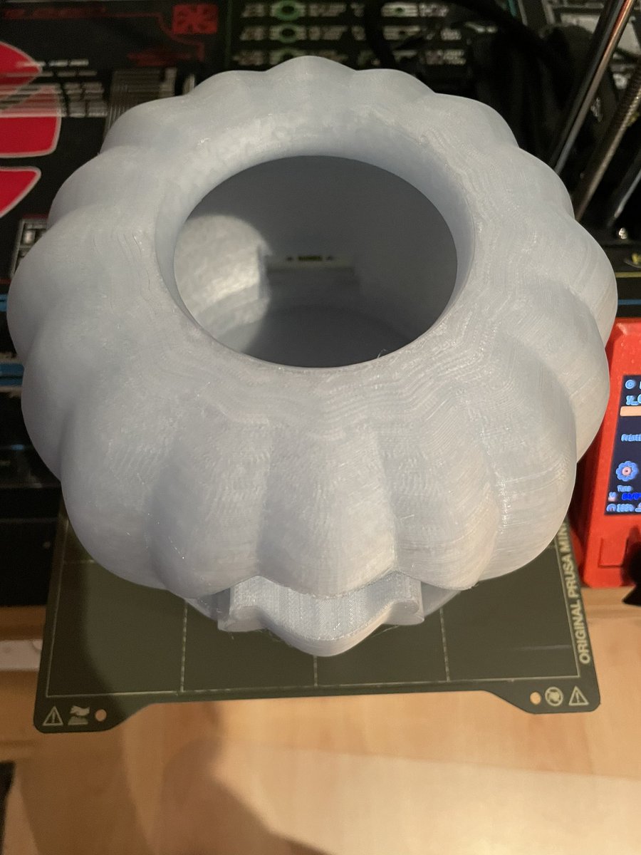 XTbe's tweet photo. Joy o joy! 🎉 The largest piece of the first little #3dprinting #project #finished.A small step for a seasoned #3dprinting dude but a big step for a #newbie. The print finished after 25h on the @Prusa3D mini with @basf #ultrafuse PLA. #personalrecord https://t.co/1A49GsfEC3