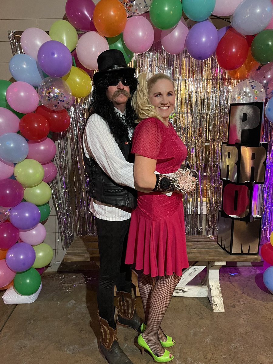 TaylorMacKay8's tweet photo. 80s Prom or whatever 🤘🏼#Halloween#80sprom#funpolice https://t.co/NpP6EqP0or
